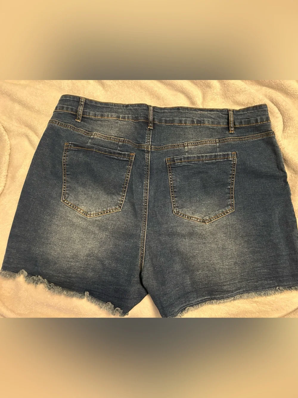 Stretch Skinny Fit Denim Shorts.
